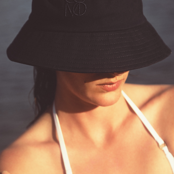 COMO Bucket Hat in Navy