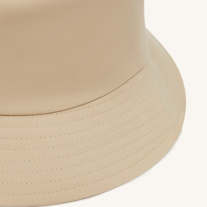 COMO Bucket Hat in Taupe