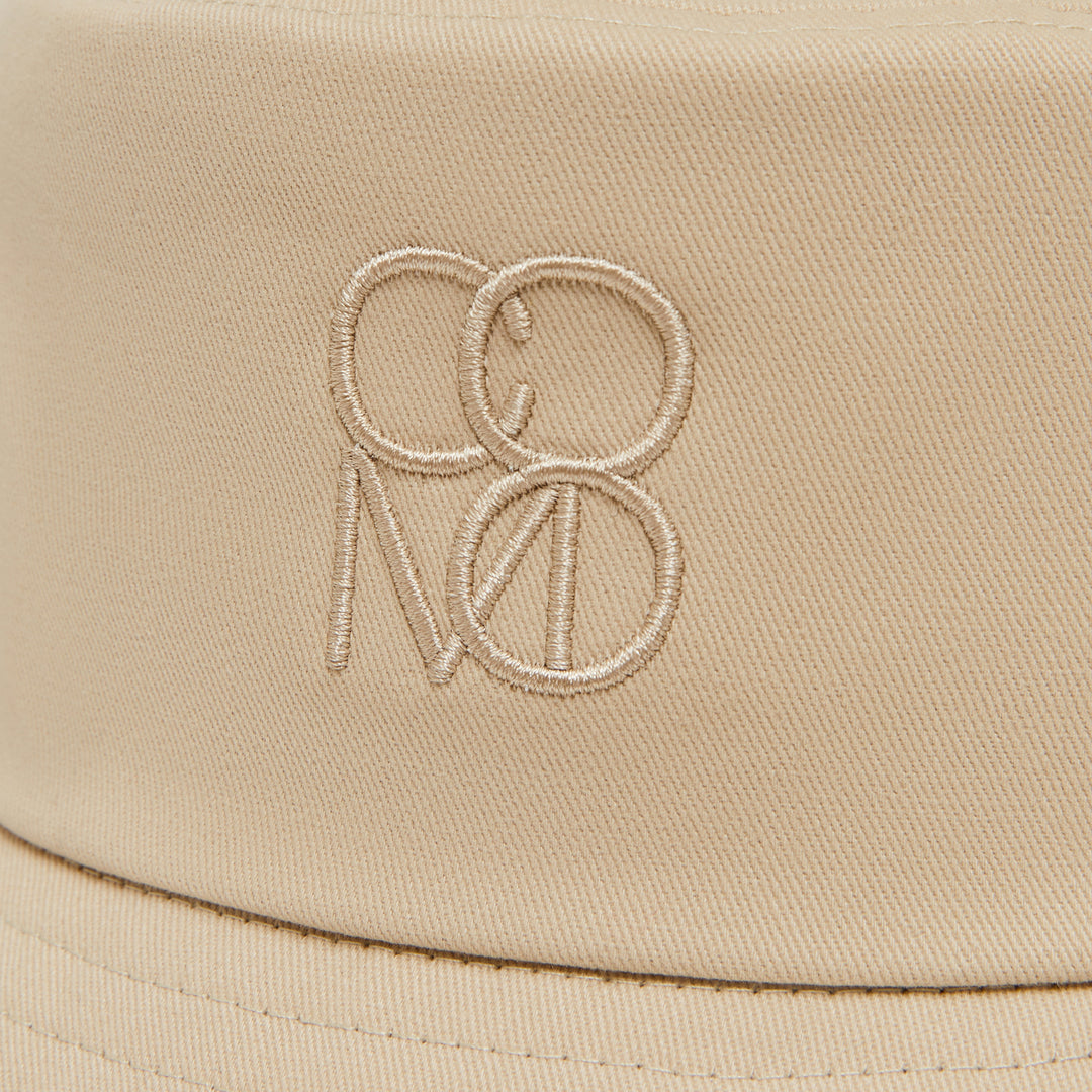 COMO Bucket Hat in Taupe