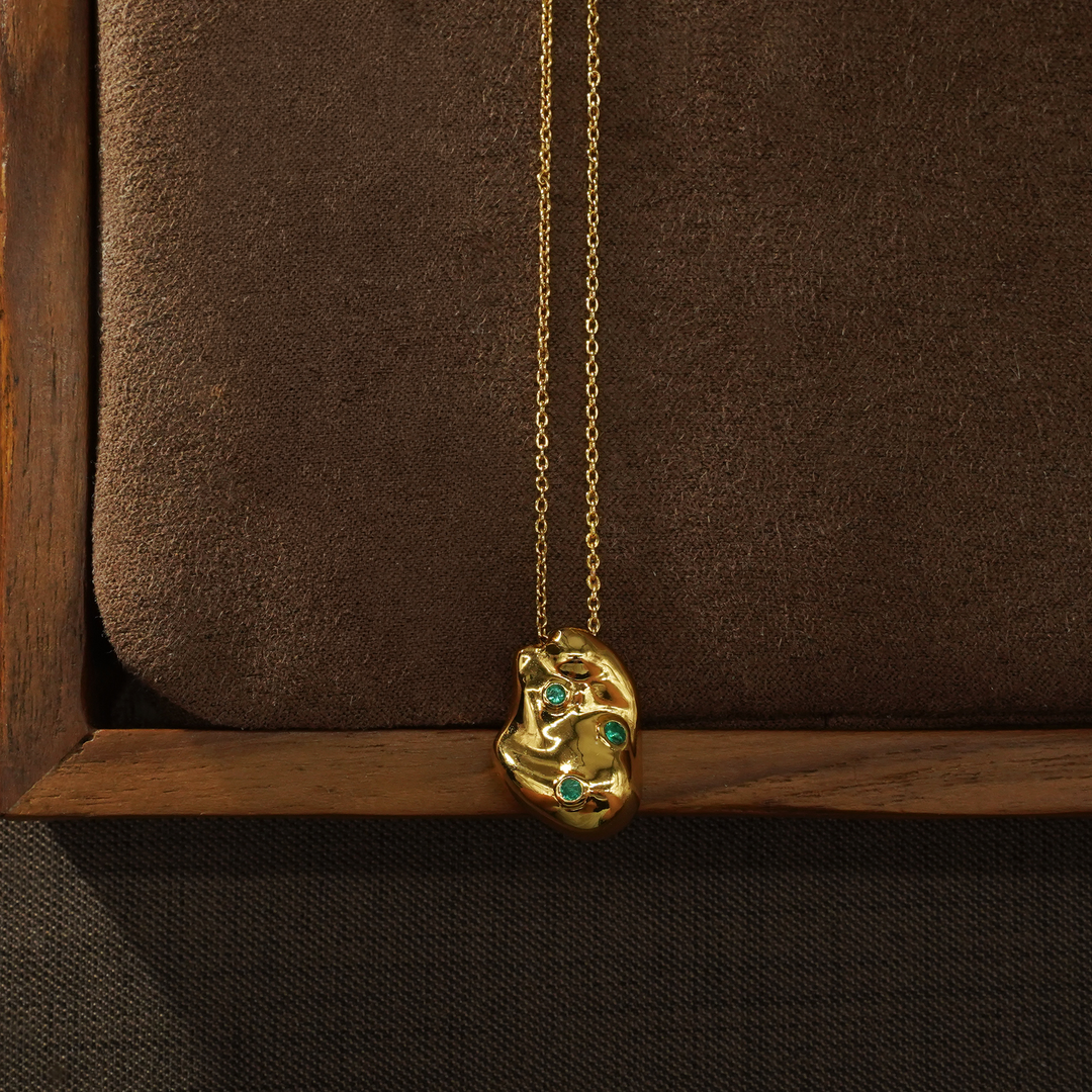 Jahn Pendant Chain Necklace